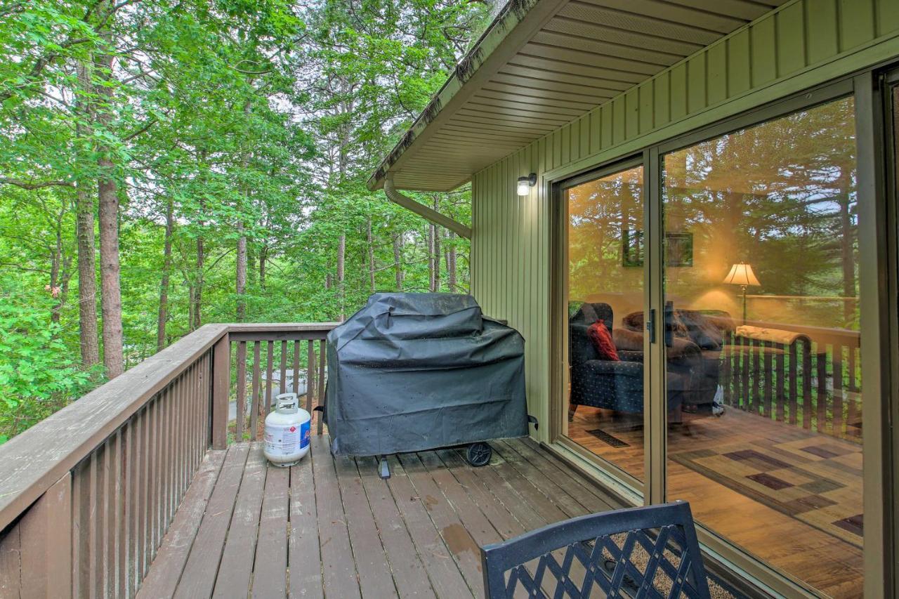 Hot Springs Village Retreat With Deck 3 Mi To Golf! Eksteriør billede